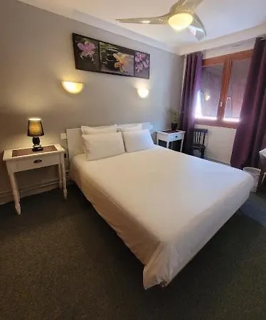 Les Glycines Hotel